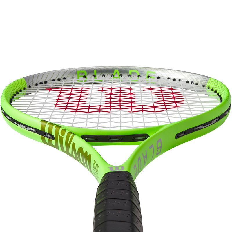 Wilson Blade Feel RXT 105 Tennis Racket